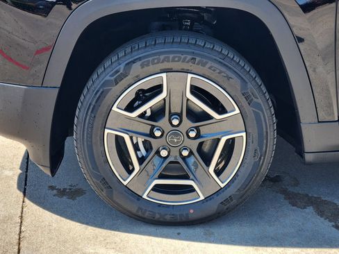 New 2026 Jeep Cherokee Laredo AWD/4WD image 11