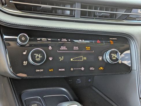 Used 2024 INFINITI QX60 Luxe w/ Vision Package image 24