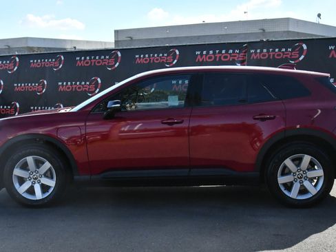 Used 2024 Honda Prologue EX image 4