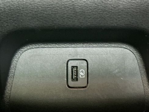 Used 2024 Nissan Sentra SV image 32