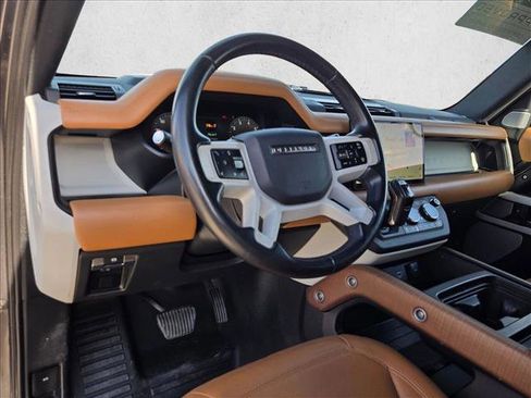 Certified 2023 Land Rover Defender 130 SE image 10