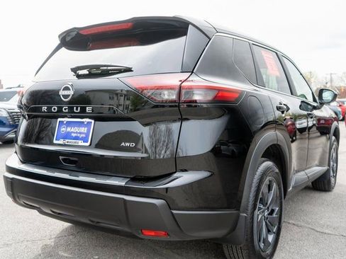 Certified 2026 Nissan Rogue SV AWD/4WD image 5