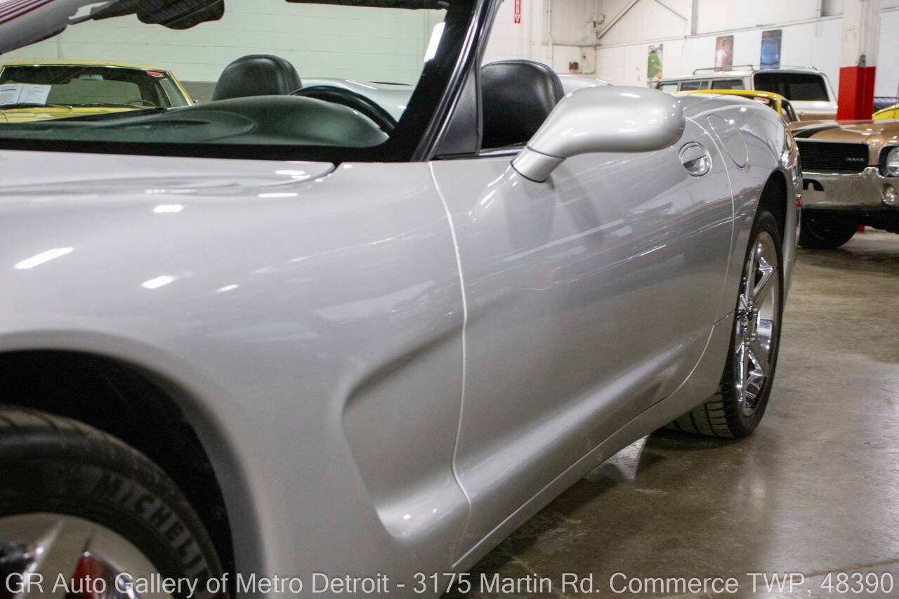 Used 2002 Chevrolet Corvette Convertible w/ Preferred Equipment Group2 RWD image 22