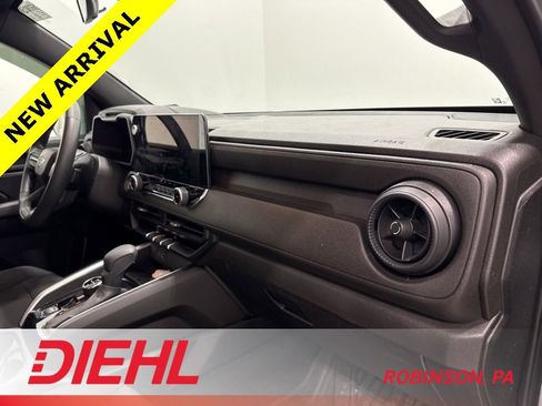 Used 2024 Chevrolet Colorado Trail Boss w/ Advanced Trailering Package image 13