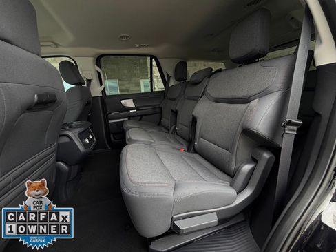 Used 2025 Ford Expedition Active AWD/4WD image 21
