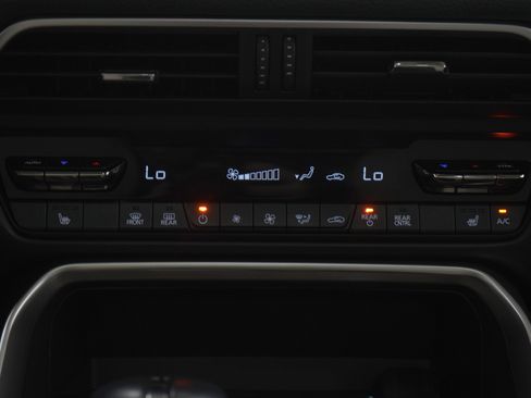 Certified 2024 MAZDA CX-90 Plug-In Hybrid w/ Premium Pkg image 20