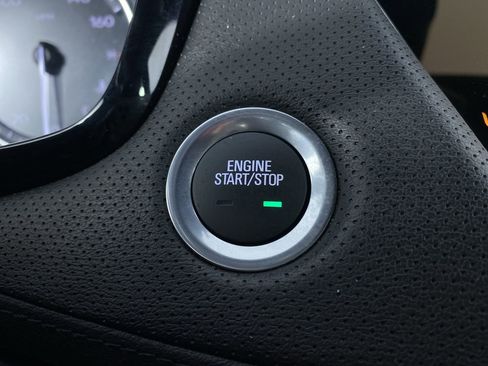 Certified 2025 Cadillac XT5 Premium Luxury image 8