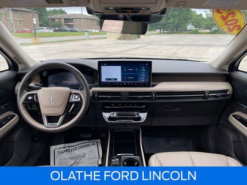 Certified 2023 Lincoln Corsair Reserve w/ Equipment Group 201A AWD/4WD image 15
