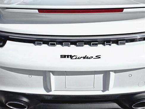 Used 2022 Porsche 911 Turbo S image 9