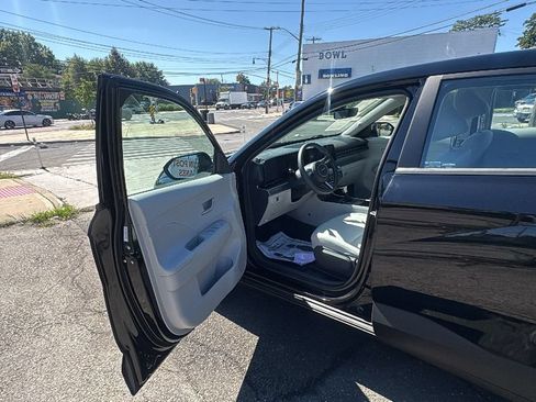 Used 2024 Hyundai Kona SE AWD/4WD image 10