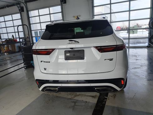 Used 2023 Jaguar F-PACE R-Dynamic S image 5