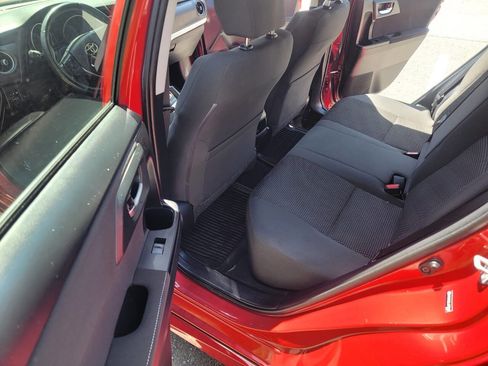 Used 2018 Toyota Corolla iM image 14