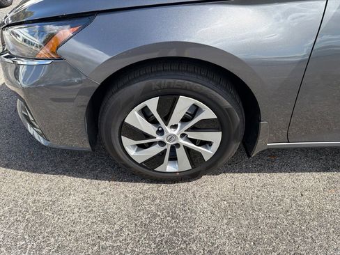 Certified 2025 Nissan Altima 2.5 S image 9