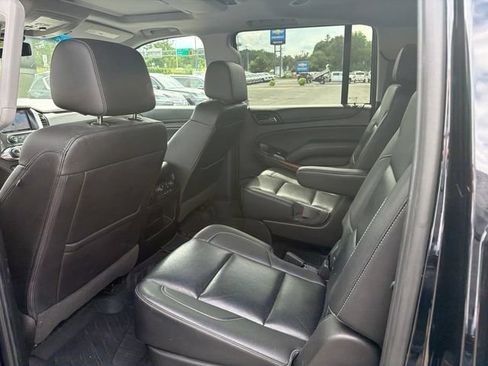Used 2017 Chevrolet Suburban Premier AWD/4WD image 33