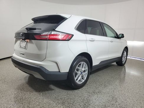 Used 2021 Ford Edge SEL w/ Convenience Package FWD image 6