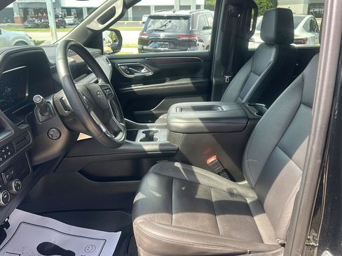 Used 2023 Chevrolet Suburban Z71 w/ Luxury Package AWD/4WD image 25