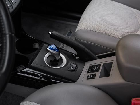 Used 2014 Toyota RAV4 EV FWD image 22