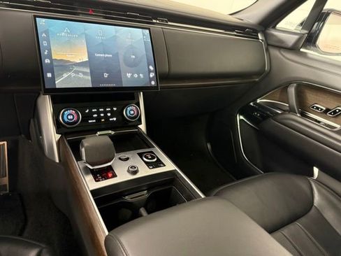 Used 2023 Land Rover Range Rover Autobiography AWD/4WD image 22