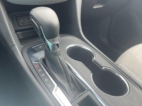 Used 2023 Chevrolet Equinox LT image 15