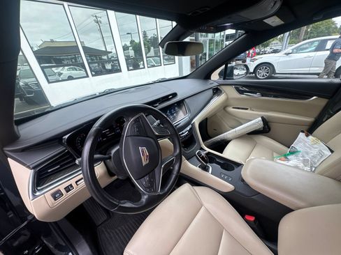 Used 2019 Cadillac XT5 AWD image 7