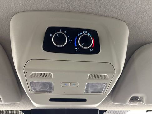 Used 2024 Ford Transit 350 XLT RWD image 30