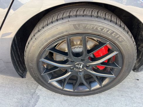 Used 2023 Tesla Model 3 Performance image 11