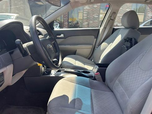 Used 2012 Ford Fusion SE FWD image 16