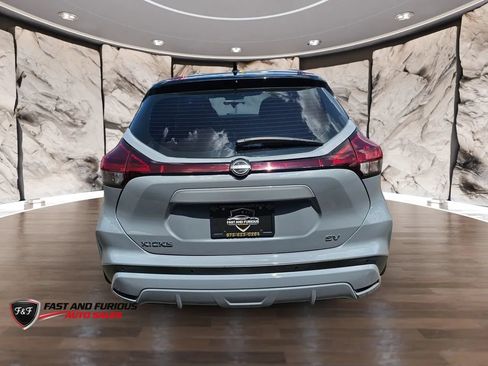 Used 2022 Nissan Kicks SV FWD image 26