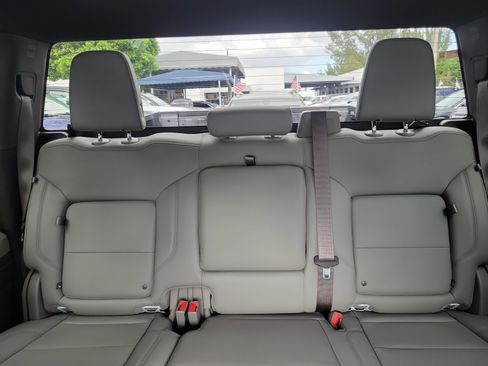 Used 2022 GMC Sierra 1500 SLT w/ SLT Premium Package image 15