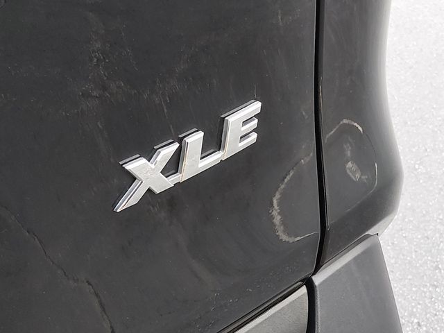 Used 2024 Toyota RAV4 XLE FWD image 16