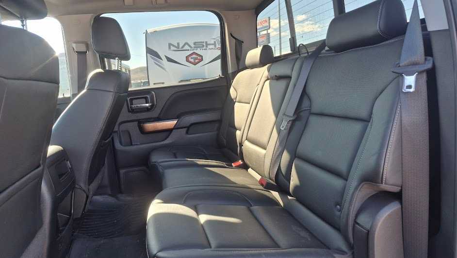 Used 2018 Chevrolet Silverado 1500 LTZ w/ LTZ Plus Package AWD/4WD image 11