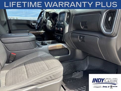 Used 2021 Chevrolet Silverado 1500 RST AWD/4WD image 16