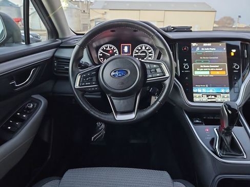Used 2025 Subaru Outback Premium AWD/4WD image 28