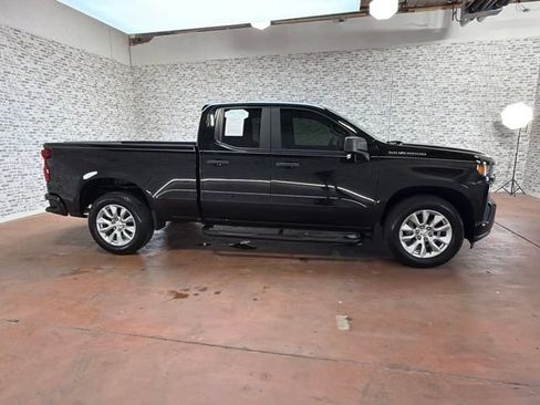 Used 2020 Chevrolet Silverado 1500 Custom w/ Custom Convenience Package RWD image 8