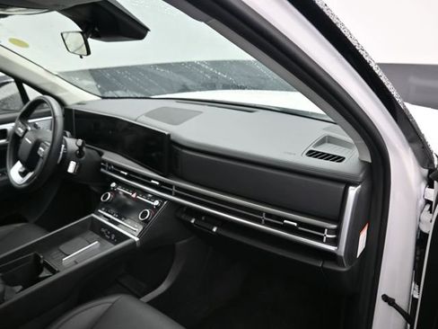 Used 2025 Hyundai Santa Fe SEL image 11