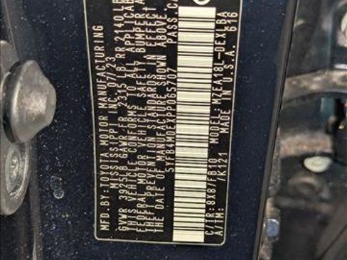 Used 2023 Toyota Corolla LE image 22