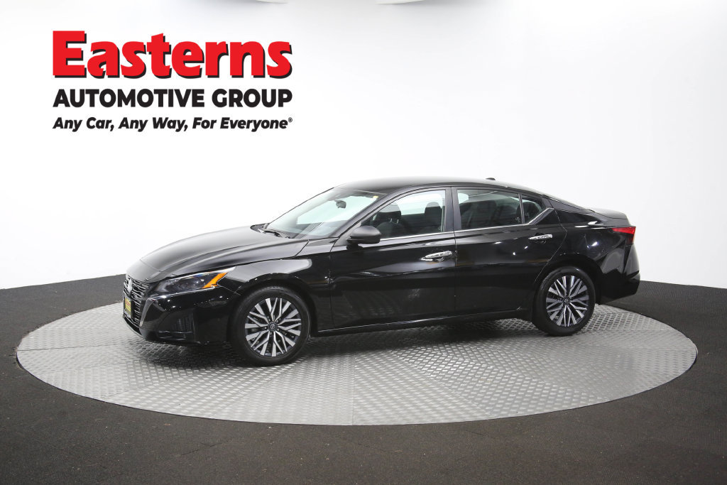 Used 2024 Nissan Altima 2.5 SV FWD image 60