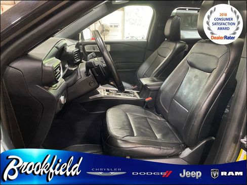 Used 2020 Ford Explorer Limited image 17