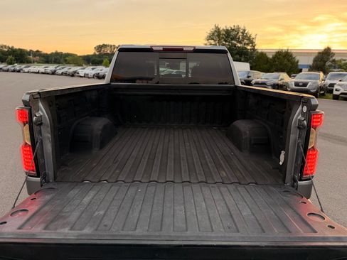 Used 2020 Chevrolet Silverado 1500 LT Trail Boss AWD/4WD image 40
