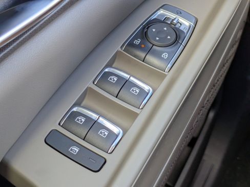 New 2026 Kia Carnival EX image 32