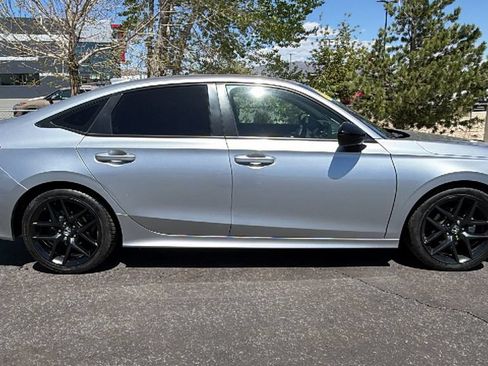 Used 2023 Honda Civic Sport image 2