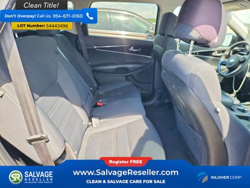 Used 2017 Kia Sorento AWD image 13