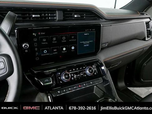 Used 2024 GMC Sierra 2500 AT4 w/ AT4 Premium Plus Package AWD/4WD image 13