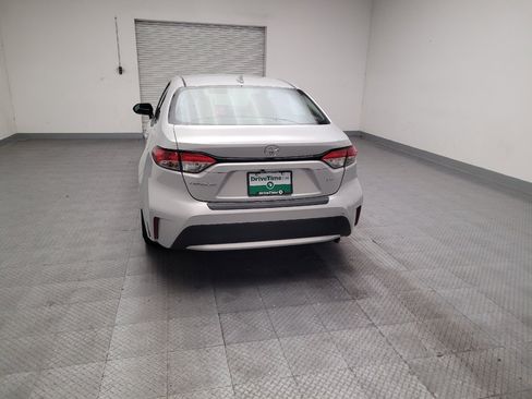 Used 2022 Toyota Corolla LE w/ LE Convenience Package FWD image 6