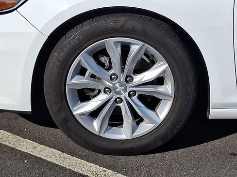 Used 2023 Chevrolet Malibu LT w/ Driver Confidence Package FWD image 8