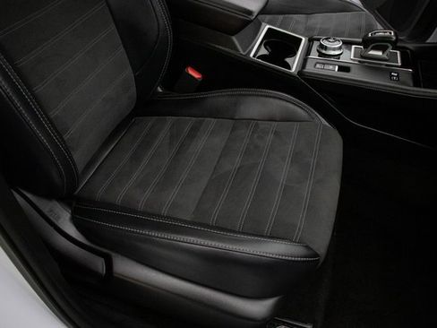 Used 2024 Mitsubishi Outlander SE image 19