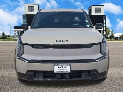 New 2026 Kia EV9 Land