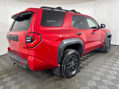 Used 2025 Toyota 4Runner SR5 AWD/4WD image 3