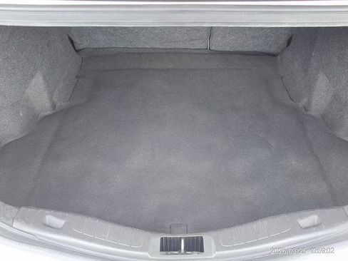Used 2015 Ford Fusion SE FWD image 16