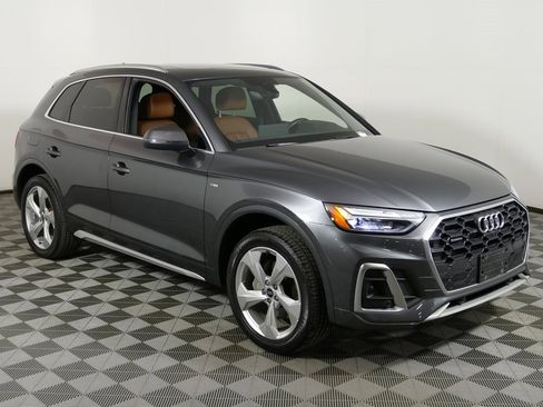 Certified 2023 Audi Q5 2.0T Premium Plus image 1